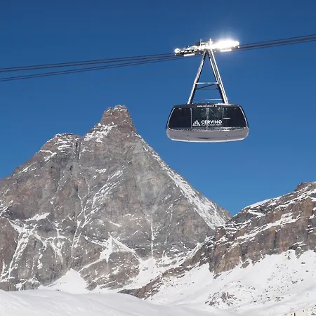 Contemporary In Near Area Breuil-Cervinia