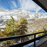 Contemporary In Near Area Apartment *