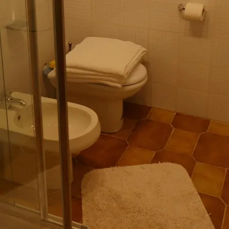 Contemporary In Near Area 公寓 *