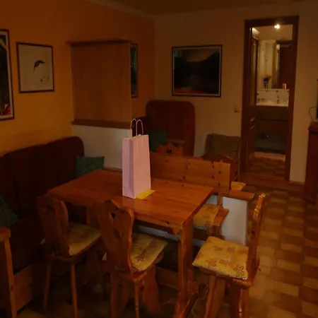 Contemporary In Near Area Appartement