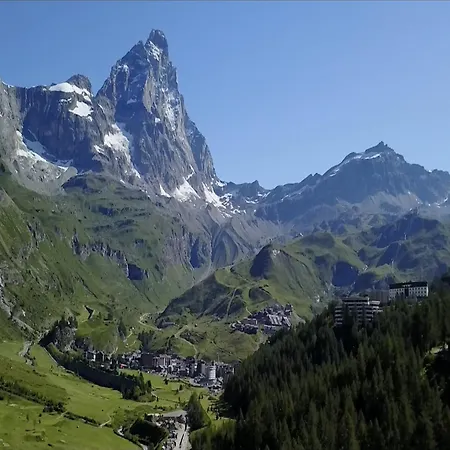 公寓 Contemporary In Near Area